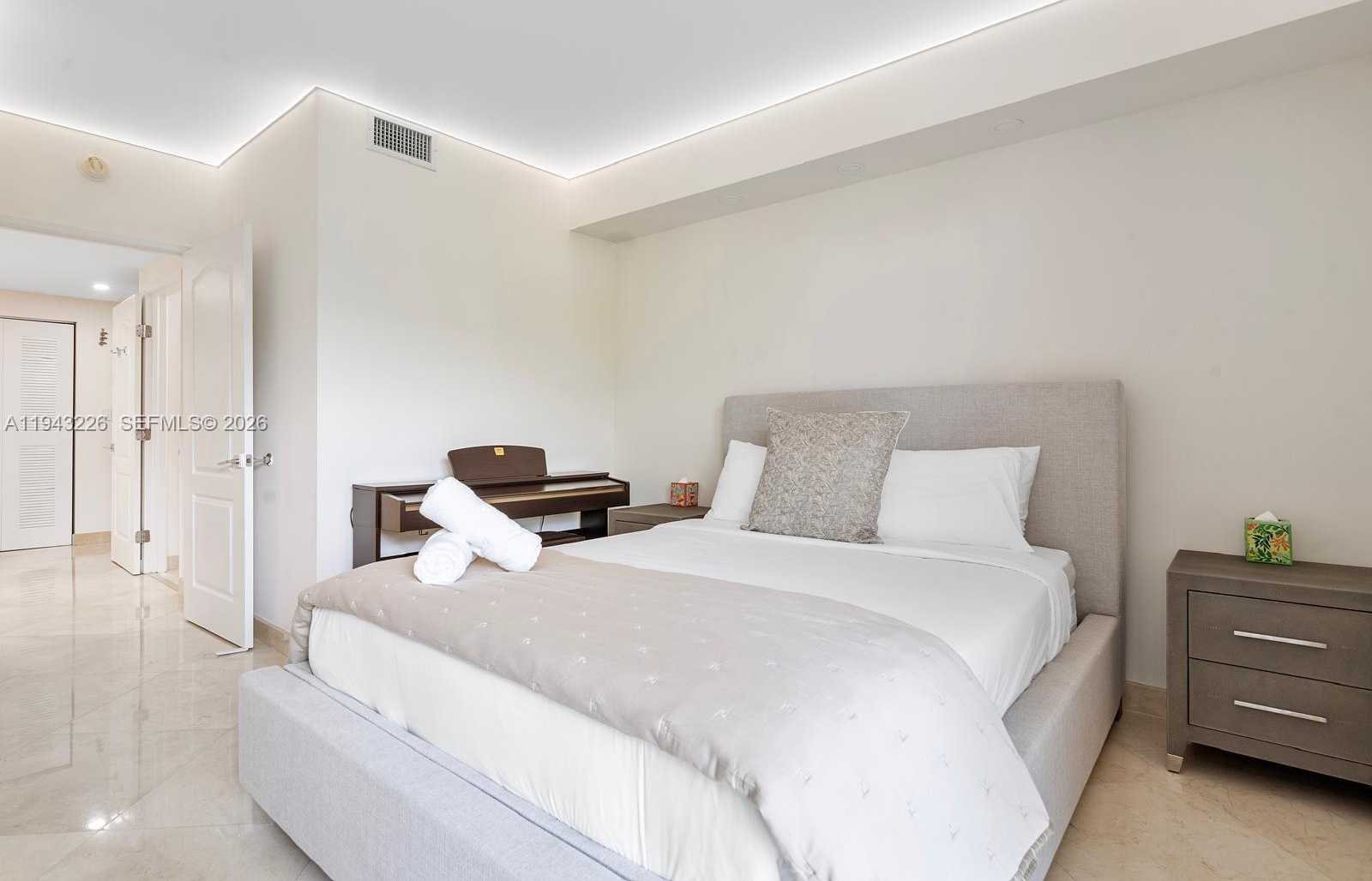 Small Image of 17555 ATLANTIC BLVD #508, Sunny Isles Beach Number 35