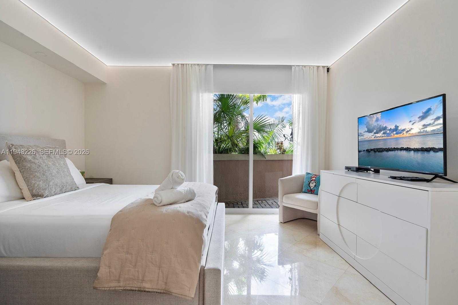 Small Image of 17555 ATLANTIC BLVD #508, Sunny Isles Beach Number 37