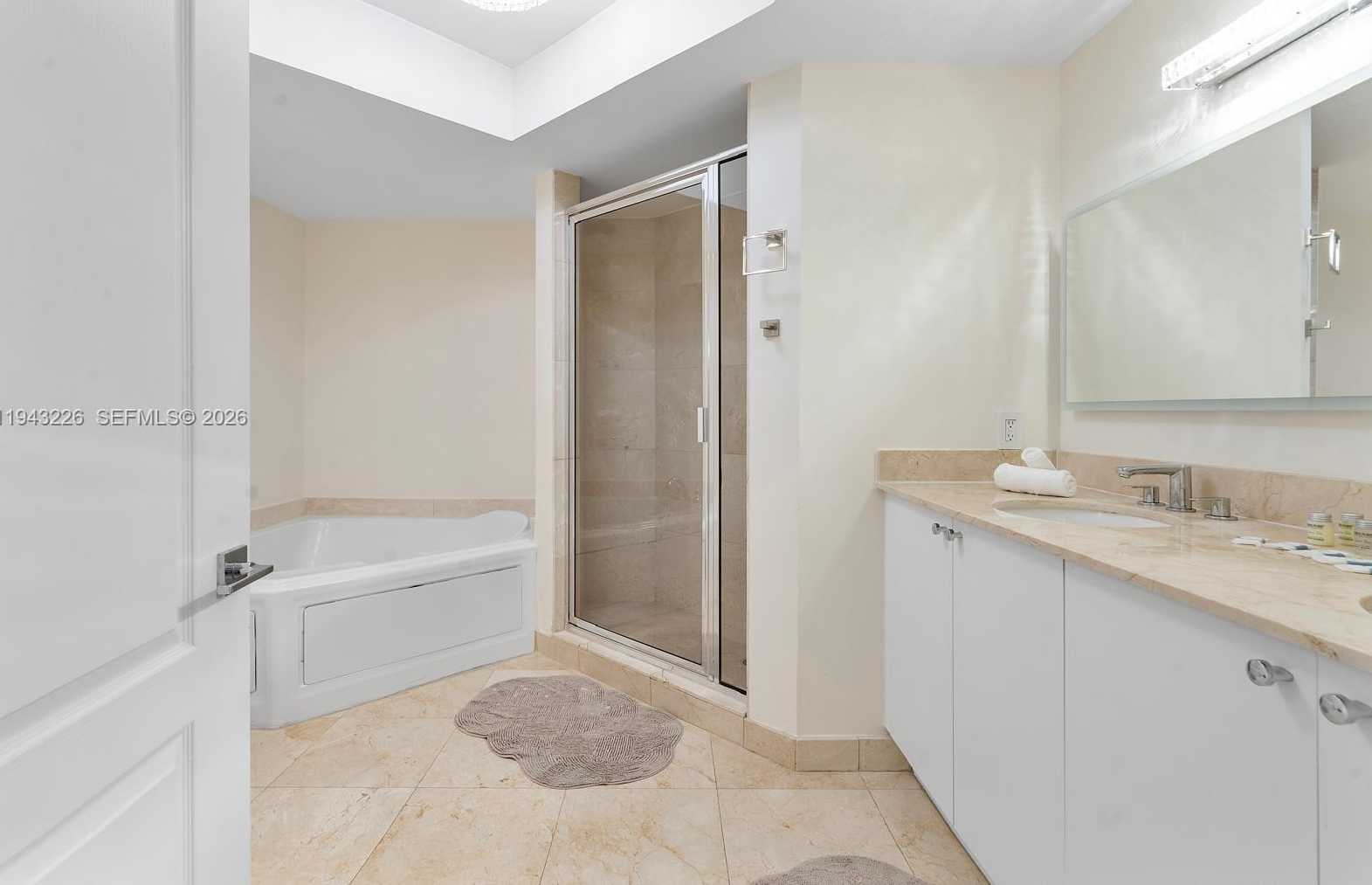 Small Image of 17555 ATLANTIC BLVD #508, Sunny Isles Beach Number 50