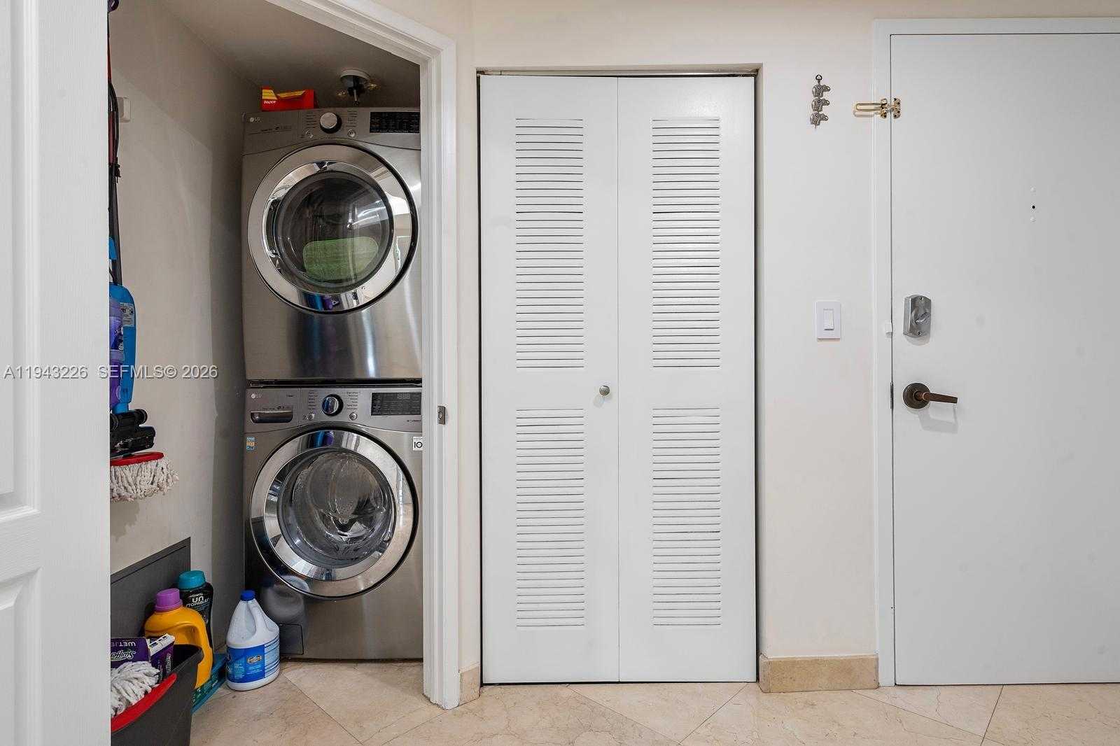 Small Image of 17555 ATLANTIC BLVD #508, Sunny Isles Beach Number 62