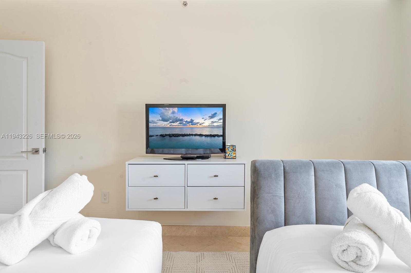 Small Image of 17555 ATLANTIC BLVD #508, Sunny Isles Beach Number 64