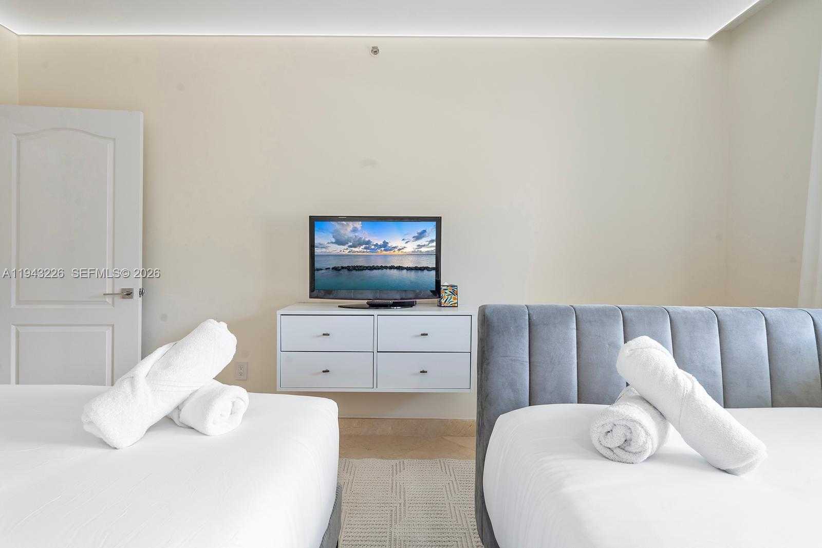 Small Image of 17555 ATLANTIC BLVD #508, Sunny Isles Beach Number 65