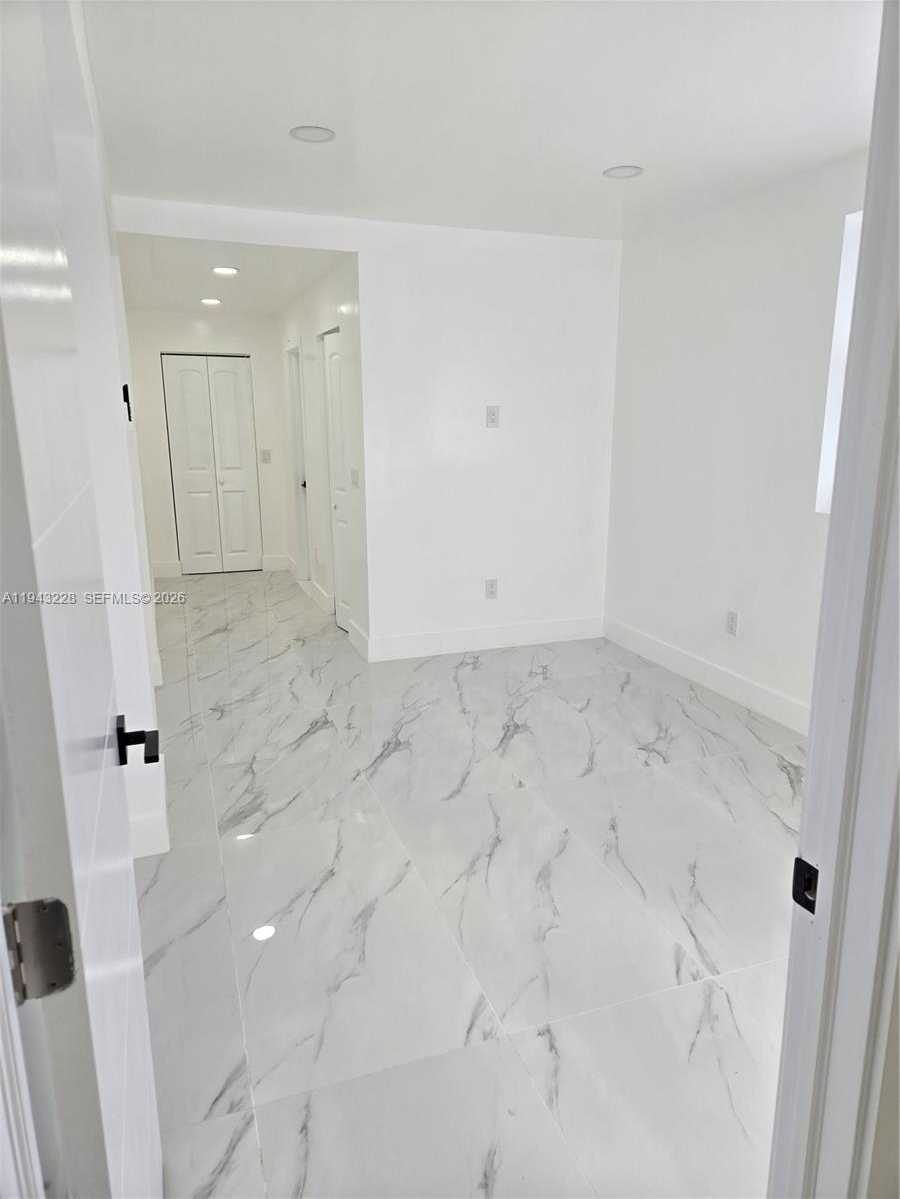 Small Image of 987 NORTH EAST 145 #B, North Miami Number 3