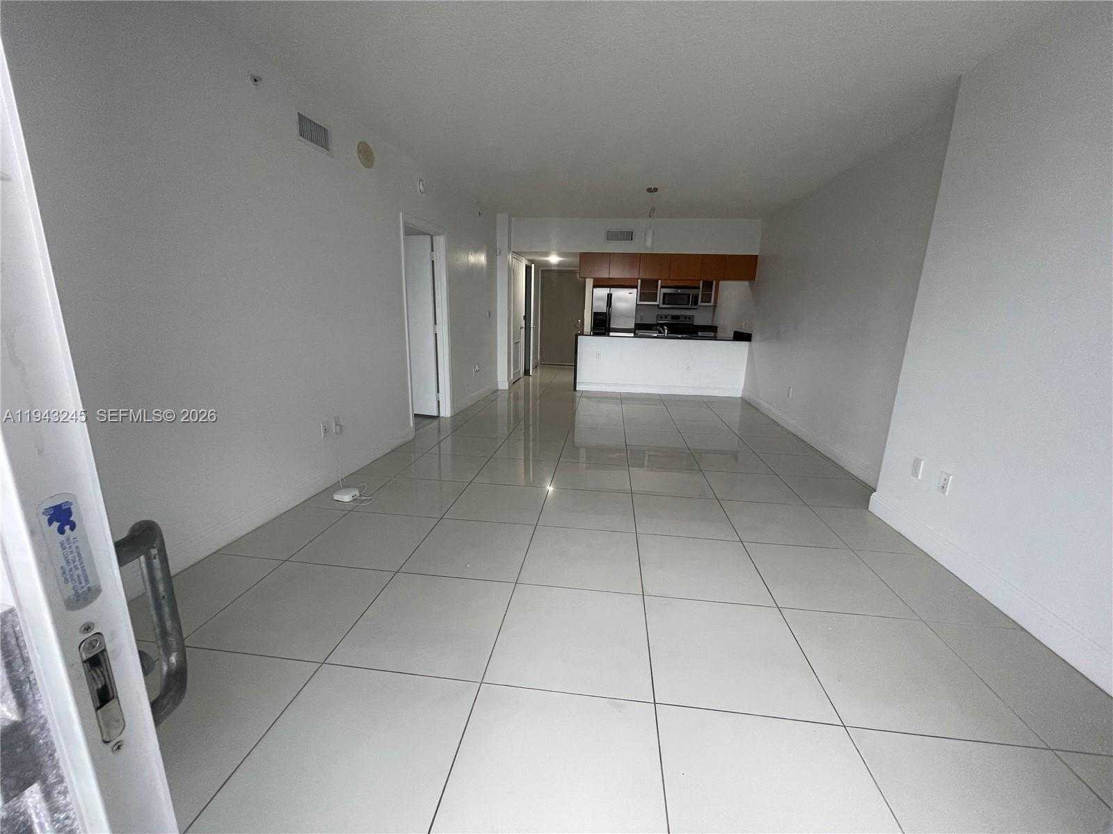 Small Image of 1750 NORTH BAYSHORE DR #2810, Miami Number 18