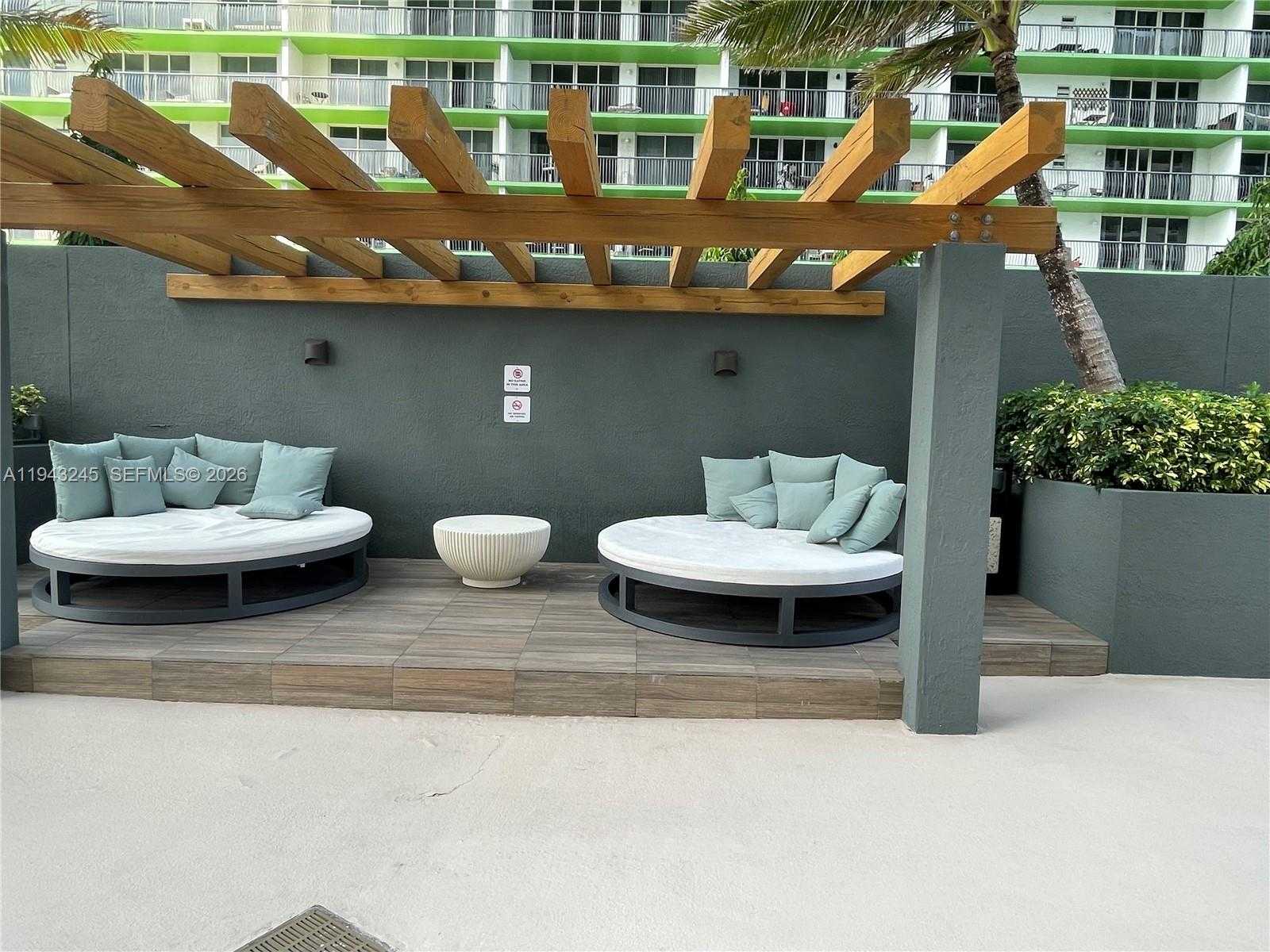 Small Image of 1750 NORTH BAYSHORE DR #2810, Miami Number 31