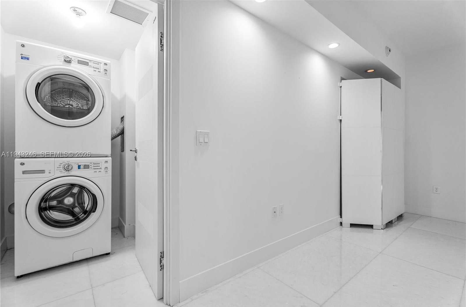 Small Image of 1010 BRICKELL AVE #1405, Miami Number 13