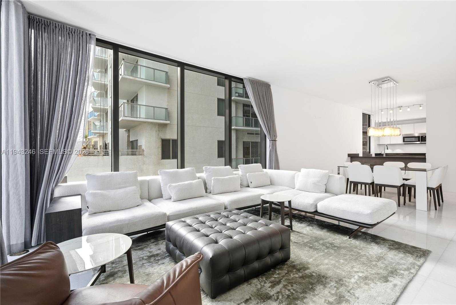 Small Image of 1010 BRICKELL AVE #1405, Miami Number 2