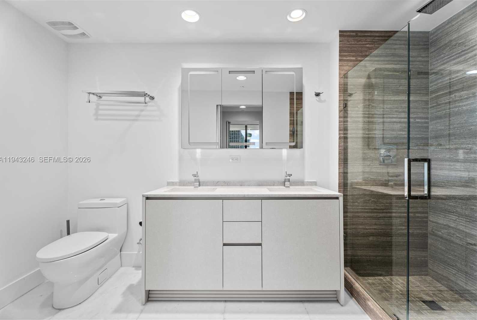 Small Image of 1010 BRICKELL AVE #1405, Miami Number 20