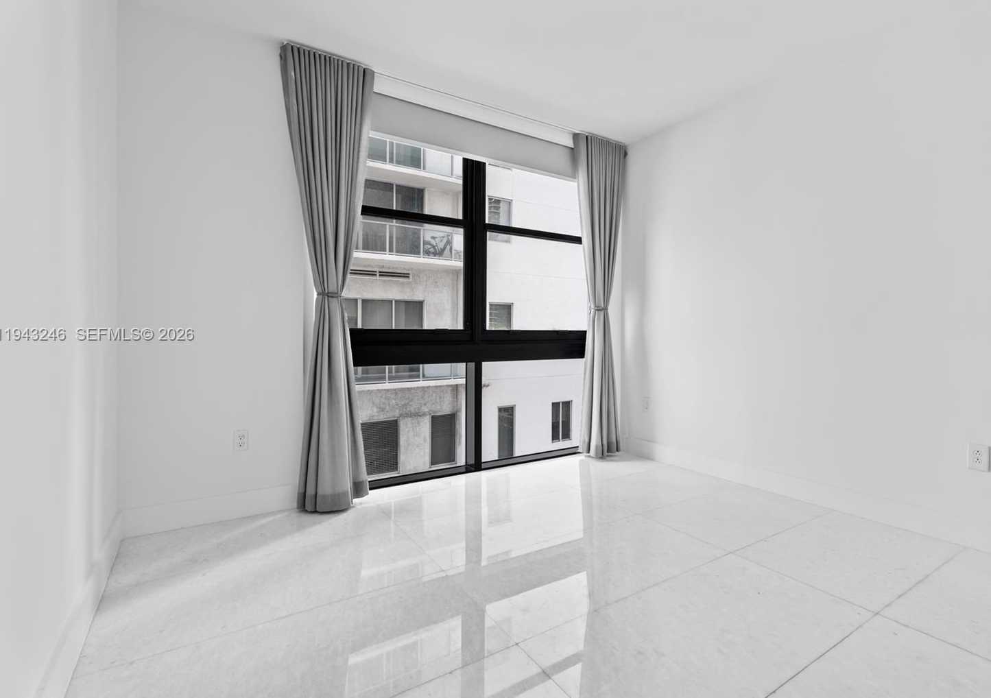 Small Image of 1010 BRICKELL AVE #1405, Miami Number 21