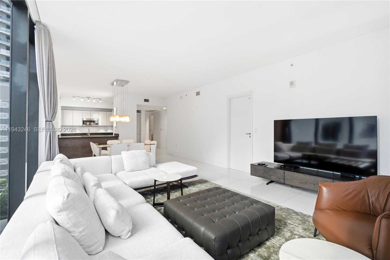 Small Image of 1010 BRICKELL AVE #1405, Miami Number 4