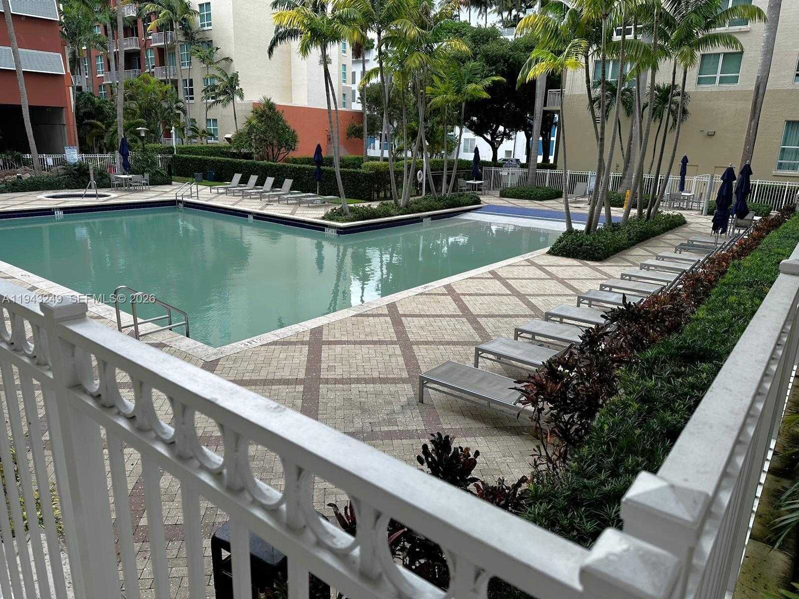 Small Image of 2000 NORTH BAYSHORE DR #625, Miami Number 25
