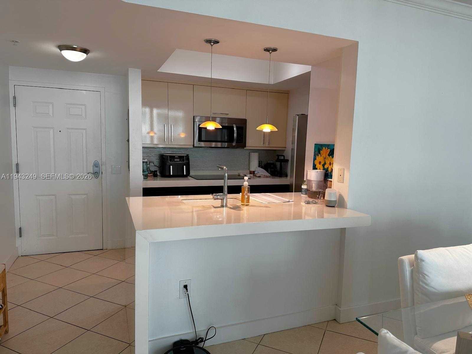 Small Image of 2000 NORTH BAYSHORE DR #625, Miami Number 7