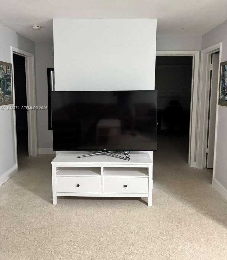 Small Image of 1610 NORTH HAYES STR #B, Hollywood Number 7