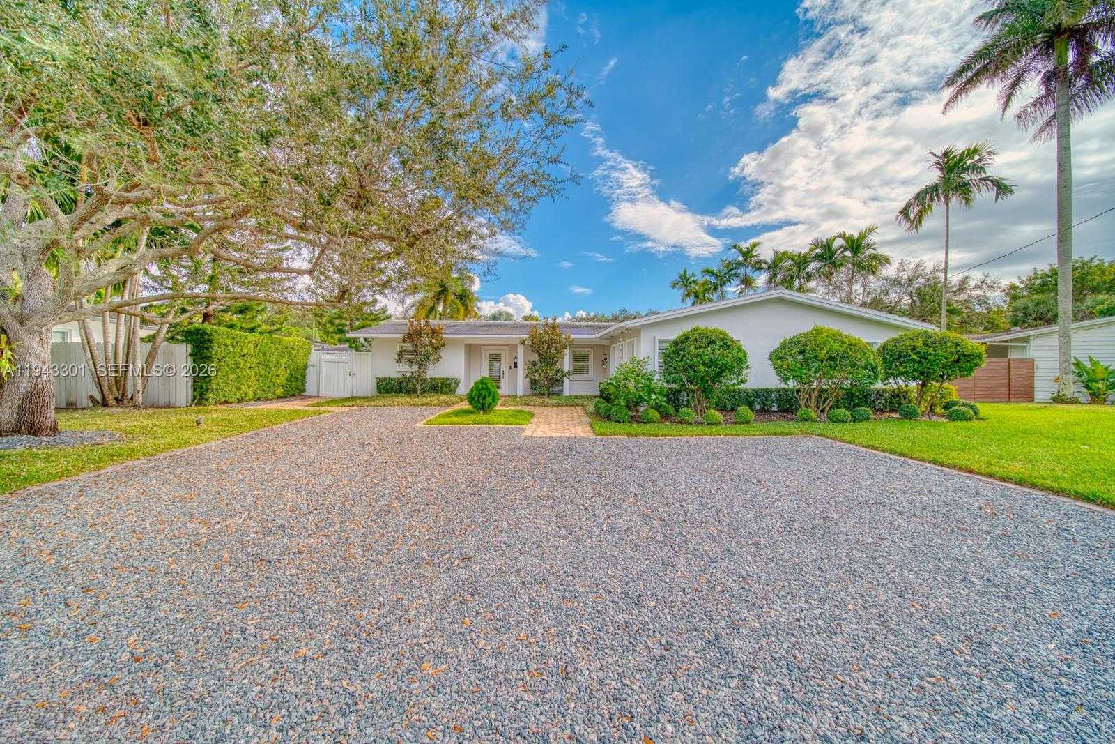 Small Image of 7621 SOUTH WEST 65TH PL, South Miami Number 2