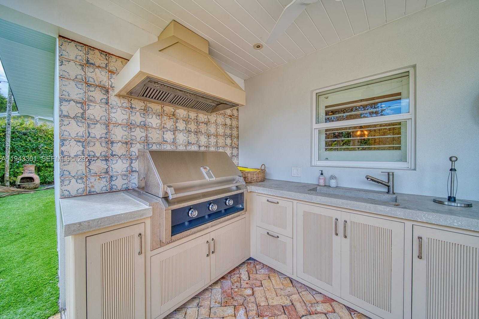 Small Image of 7621 SOUTH WEST 65TH PL, South Miami Number 30