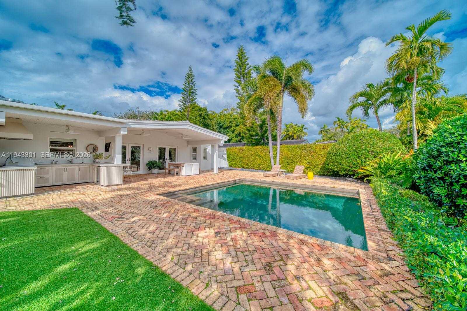 Small Image of 7621 SOUTH WEST 65TH PL, South Miami Number 35