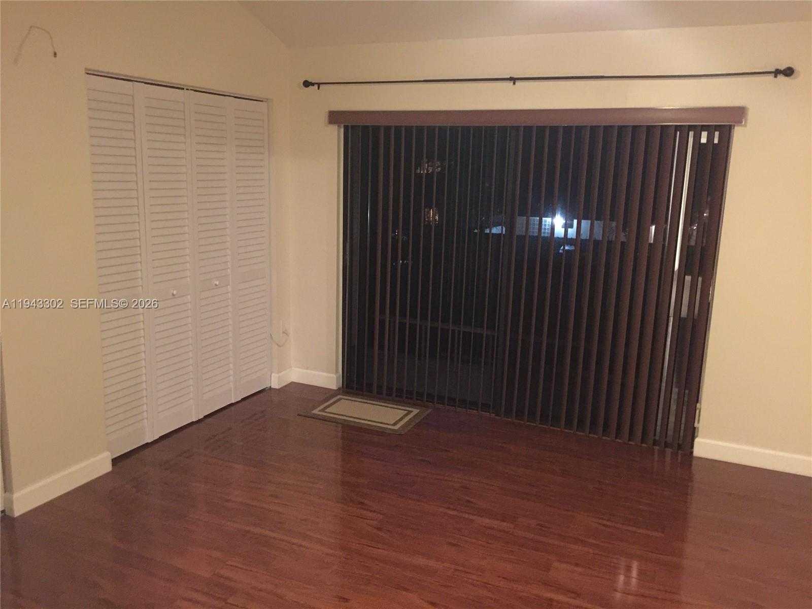 Small Image of 10033 SOUTH WEST 77TH CT #10033, Miami Number 5