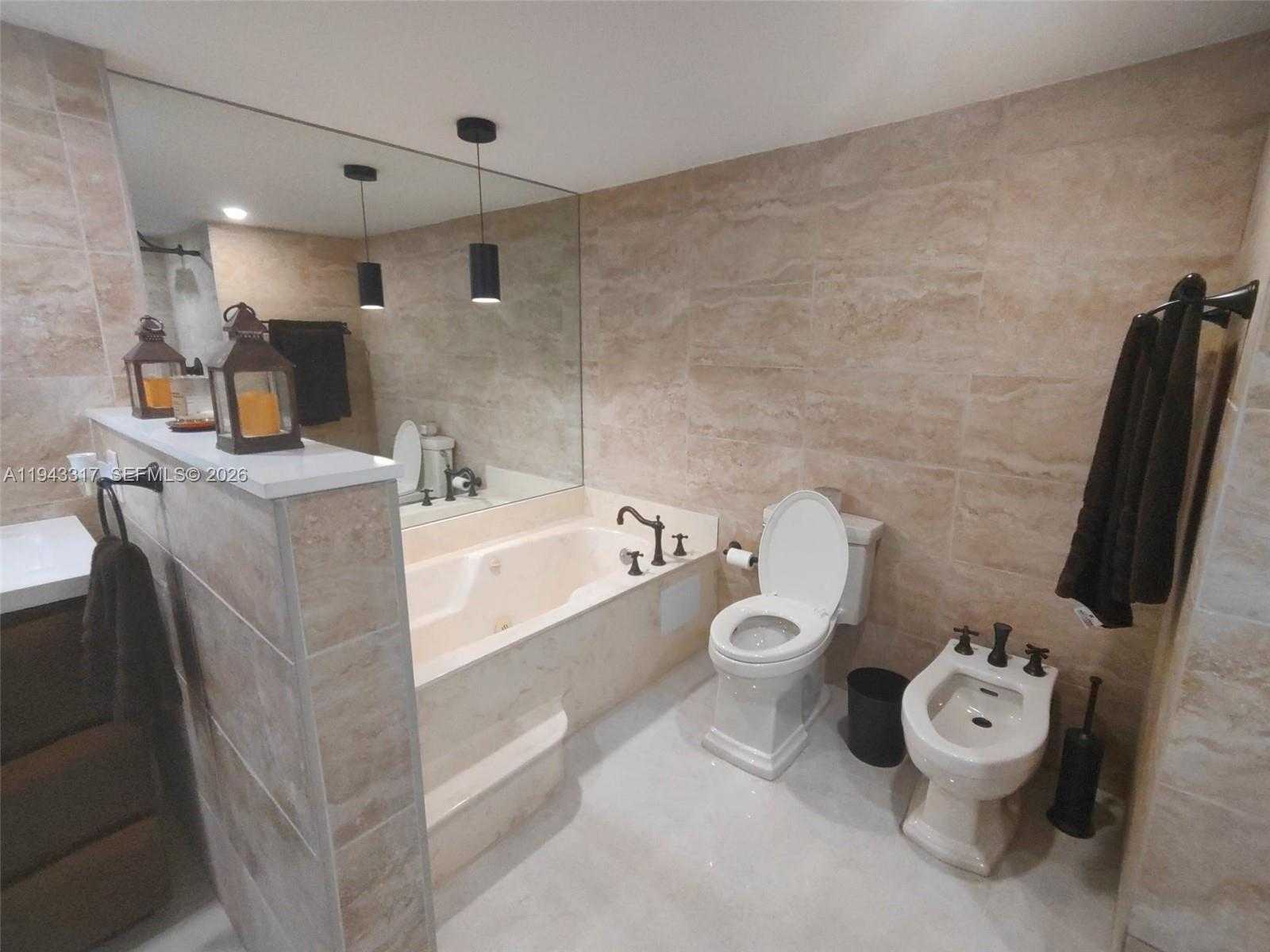 Small Image of 520 BRICKELL KEY DR #A1102, Miami Number 22