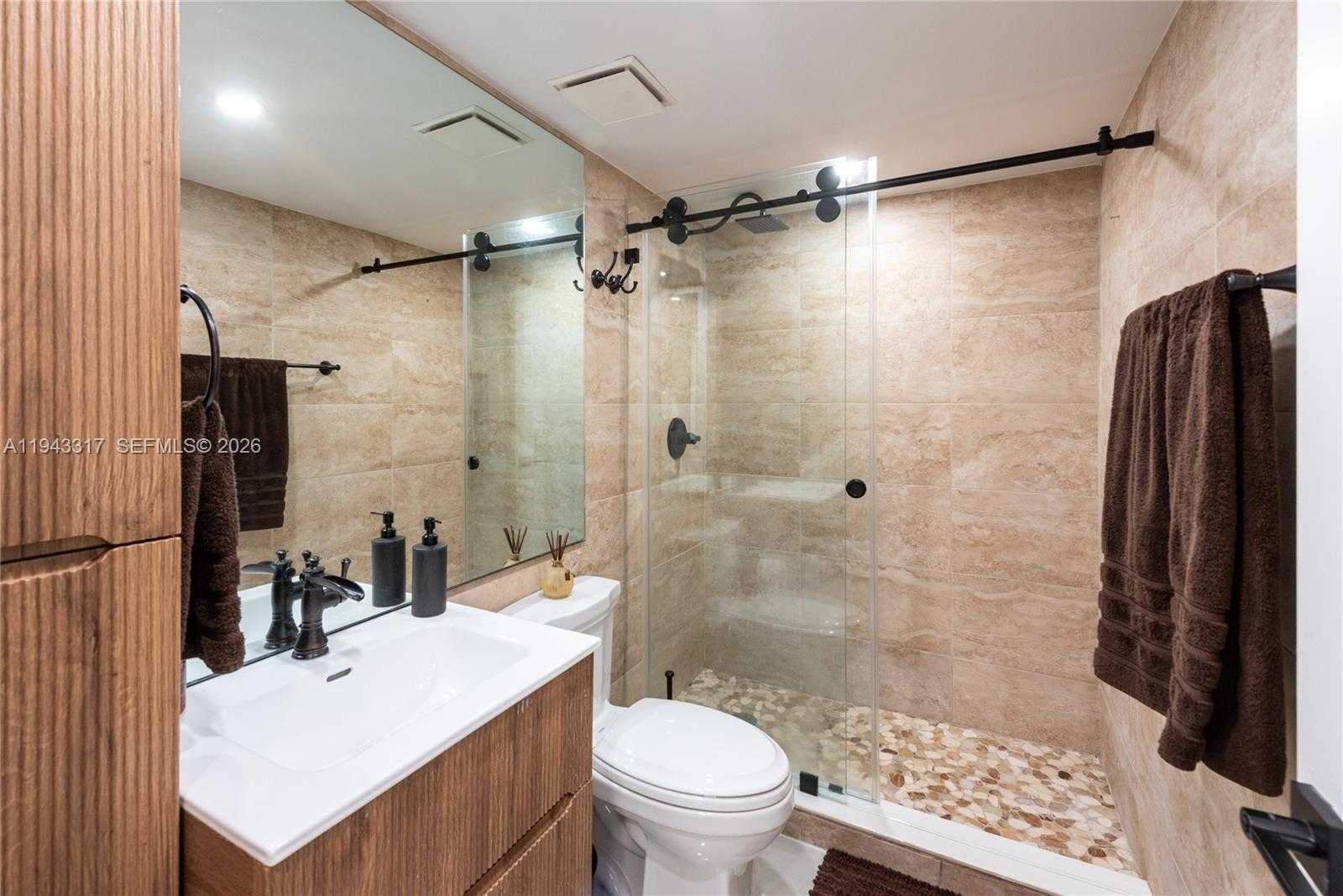 Small Image of 520 BRICKELL KEY DR #A1102, Miami Number 25