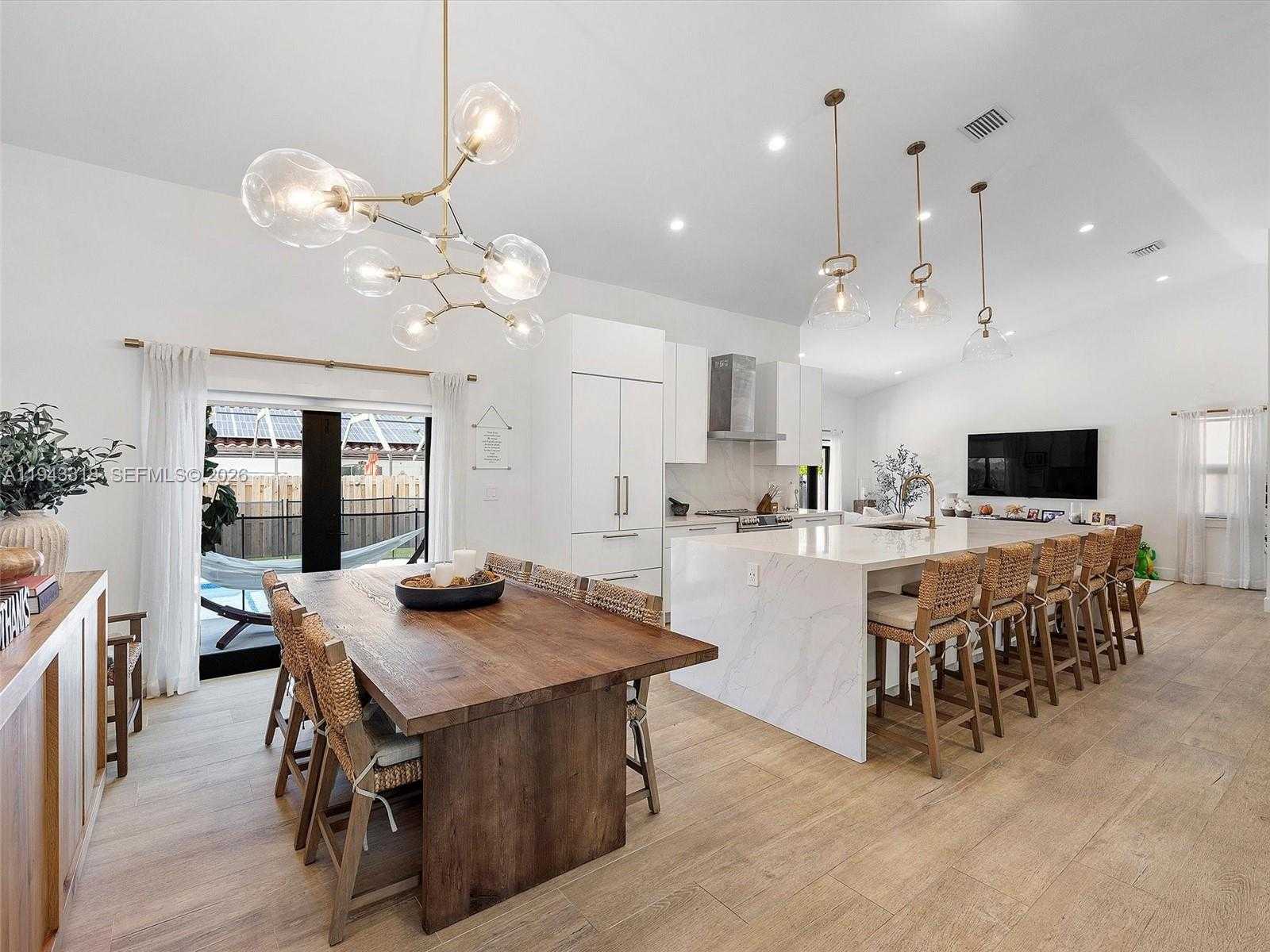 Small Image of 3776 SOUTH WEST 107TH CT, Miami Number 6