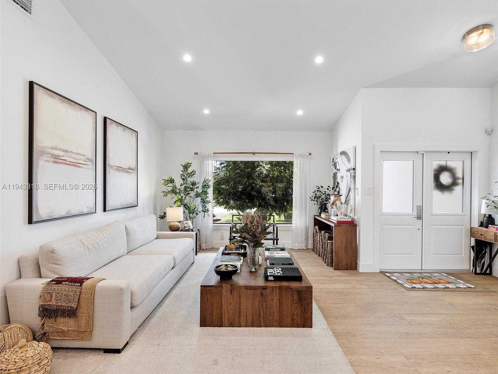 Small Image of 3776 SOUTH WEST 107TH CT, Miami Number 7