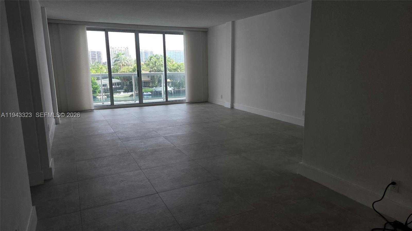 Small Image of 9381 EAST BAY HARBOR DR #404S, Bay Harbor Islands Number 16