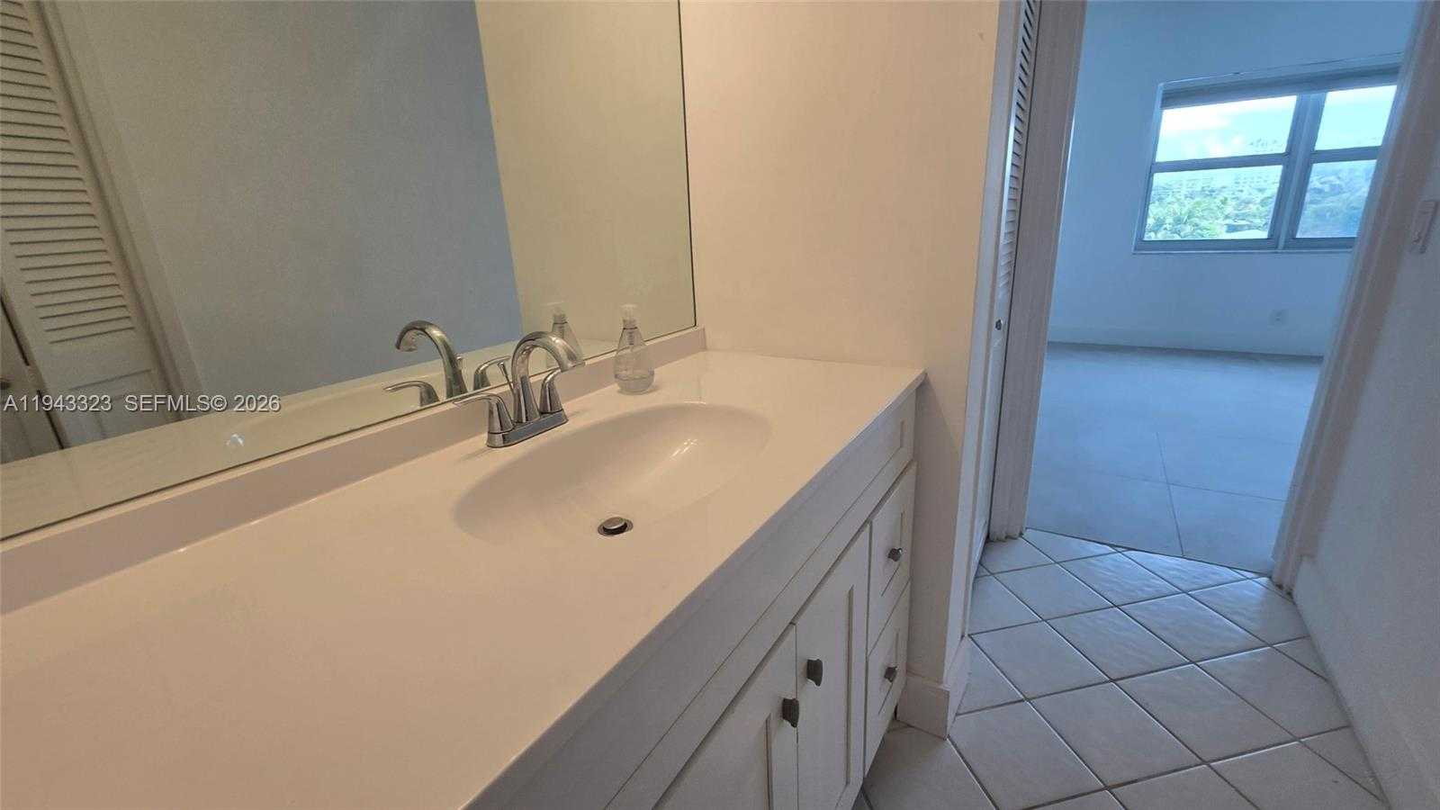 Small Image of 9381 EAST BAY HARBOR DR #404S, Bay Harbor Islands Number 20