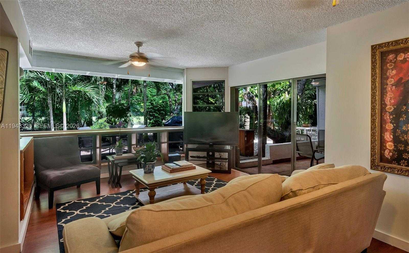 Small Image of 5845 SOUTH WEST 88TH ST, South Miami Number 12