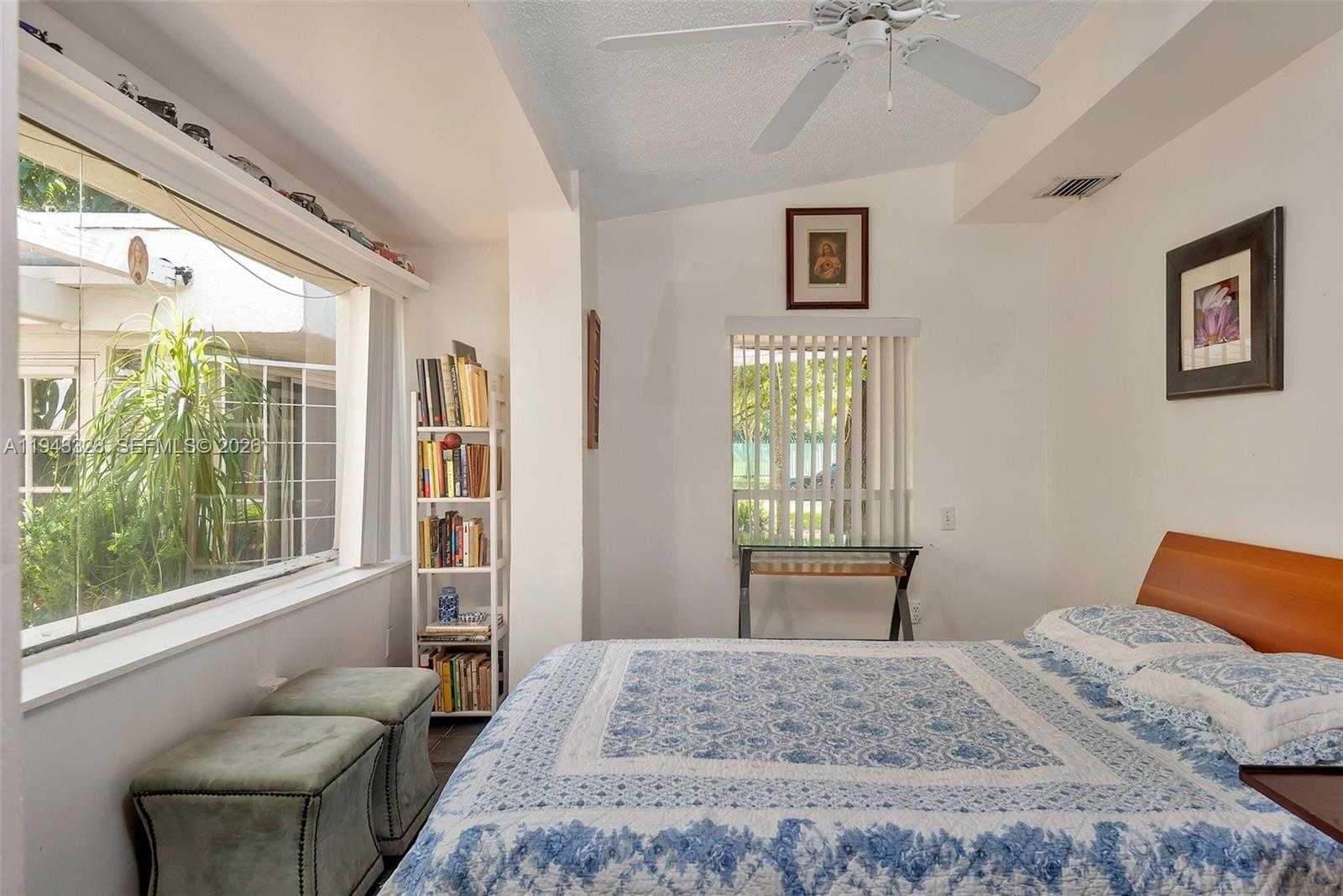 Small Image of 5845 SOUTH WEST 88TH ST, South Miami Number 23