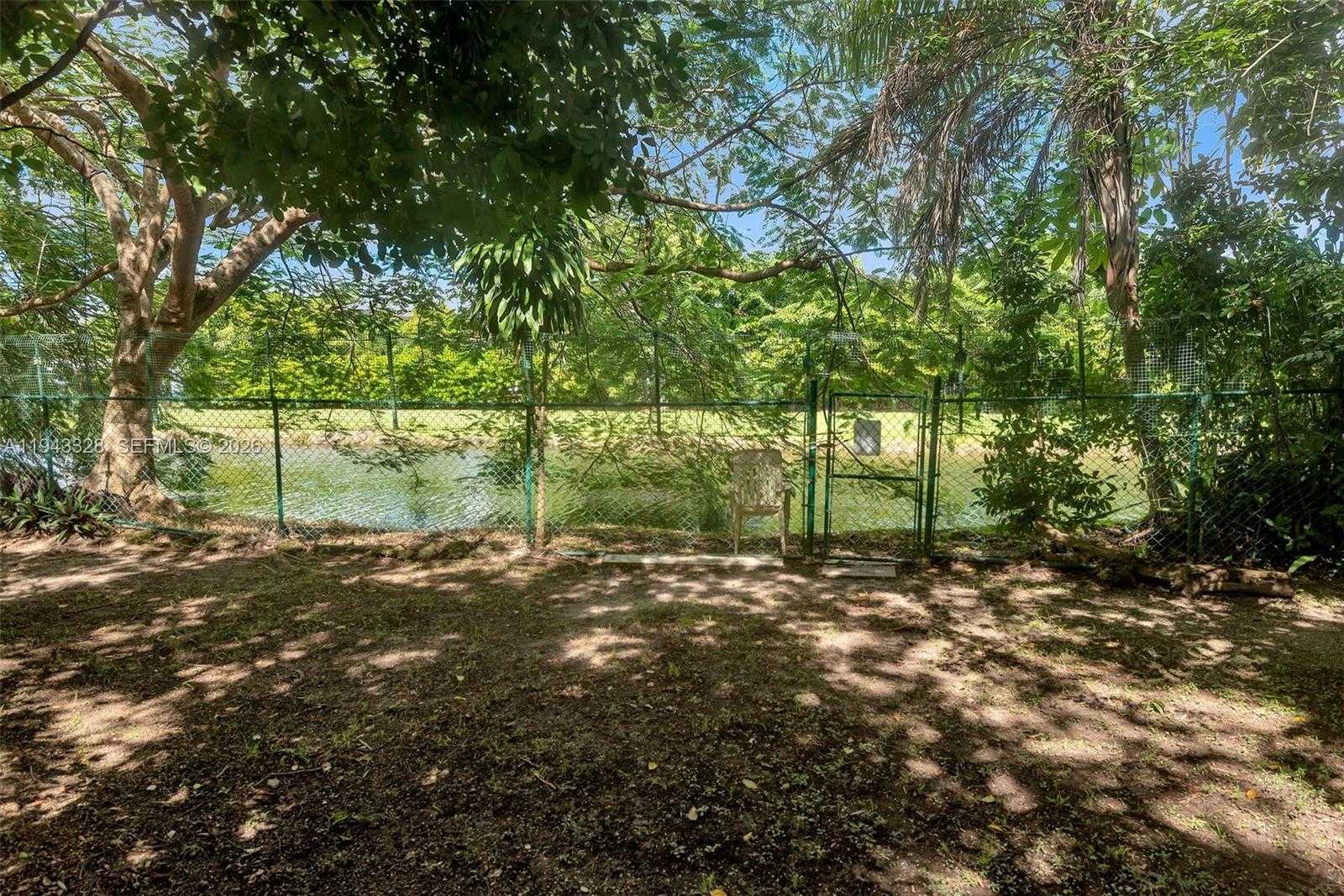 Small Image of 5845 SOUTH WEST 88TH ST, South Miami Number 30