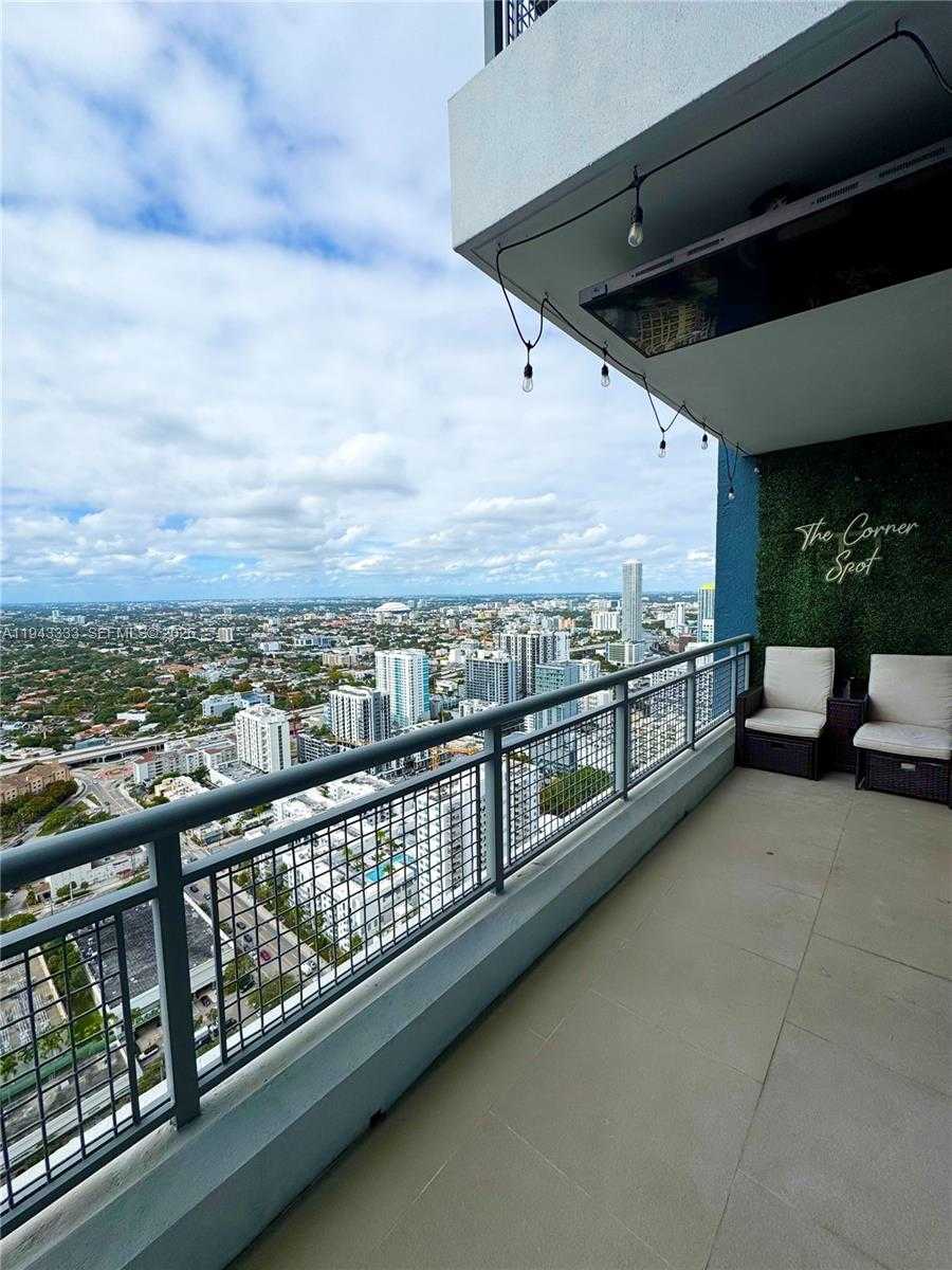 Small Image of 60 SOUTH WEST 13TH ST #4201, Miami Number 19