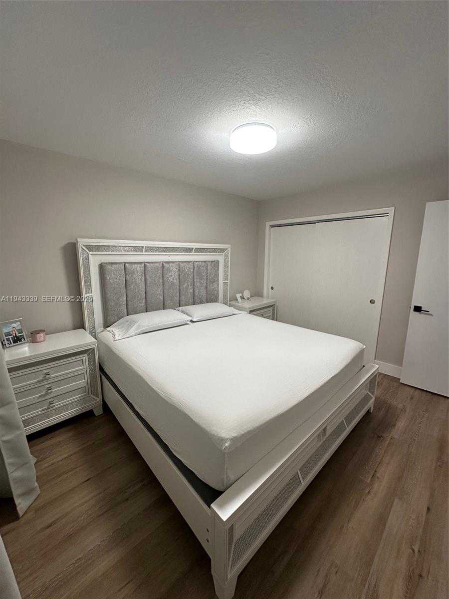 Small Image of 6729 PETUNIA DR #6729, Miramar Number 11