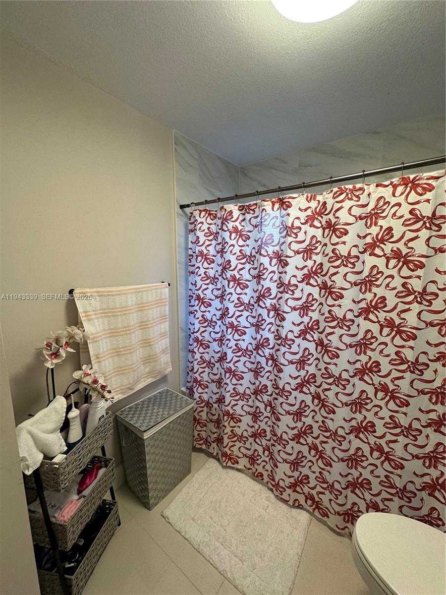 Small Image of 6729 PETUNIA DR #6729, Miramar Number 14