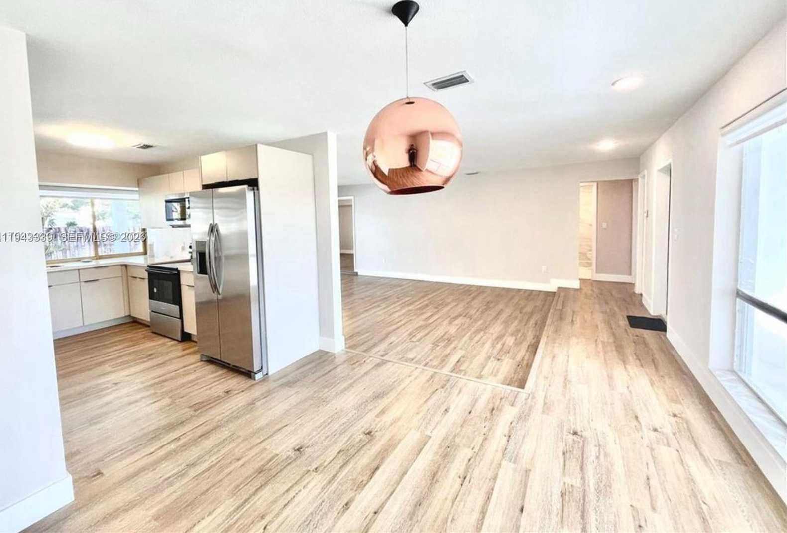 Small Image of 6729 PETUNIA DR #6729, Miramar Number 2