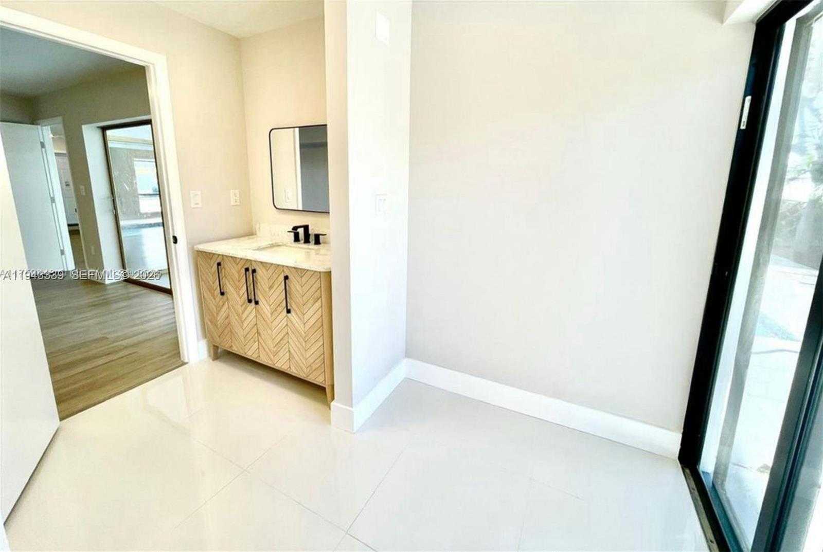 Small Image of 6729 PETUNIA DR #6729, Miramar Number 22