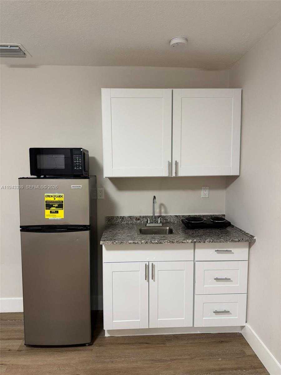 Small Image of 6729 PETUNIA DR #6729, Miramar Number 24