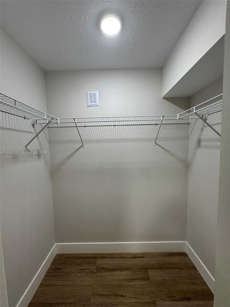 Small Image of 6729 PETUNIA DR #6729, Miramar Number 25