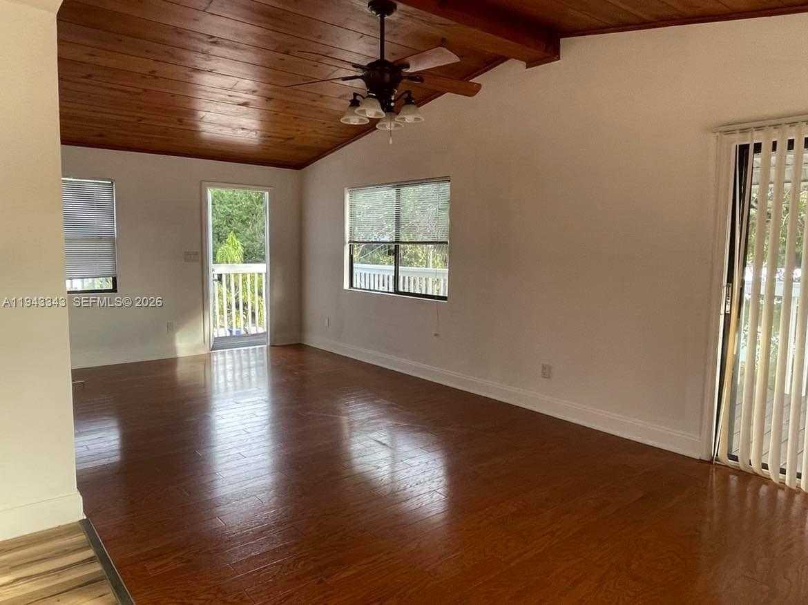 Small Image of 1866 9TH PL #3, Vero Beach Number 9