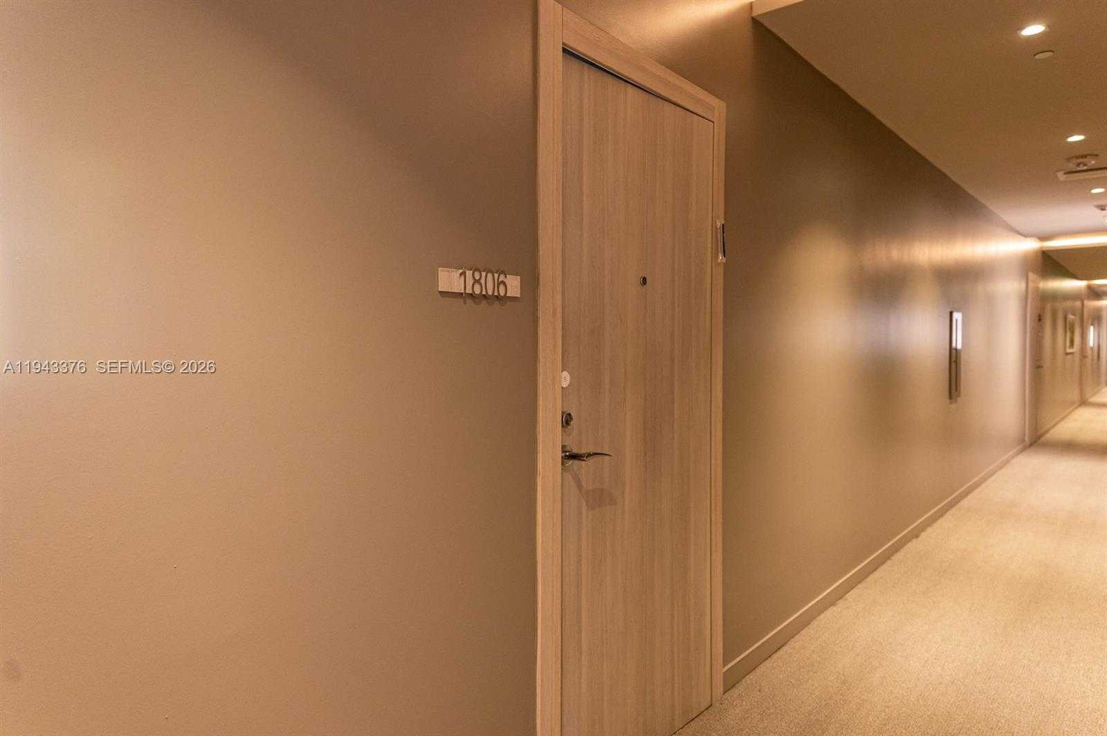 Small Image of 1000 BRICKELL PLZ #1806, Miami Number 10