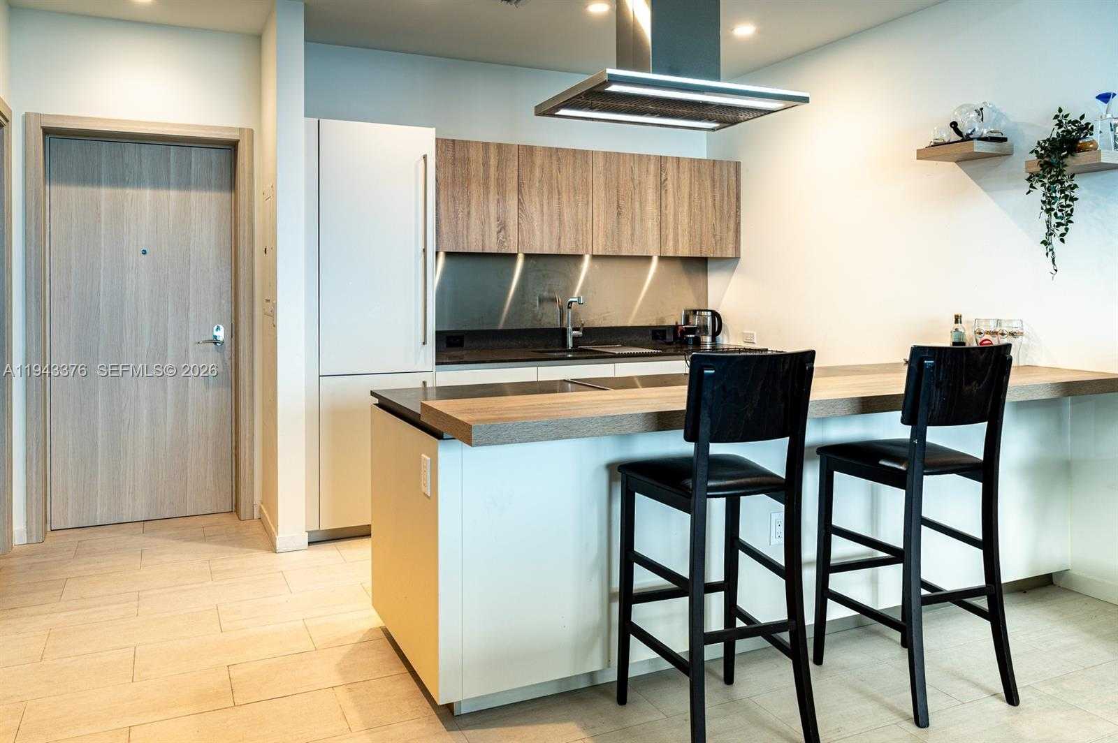 Small Image of 1000 BRICKELL PLZ #1806, Miami Number 13