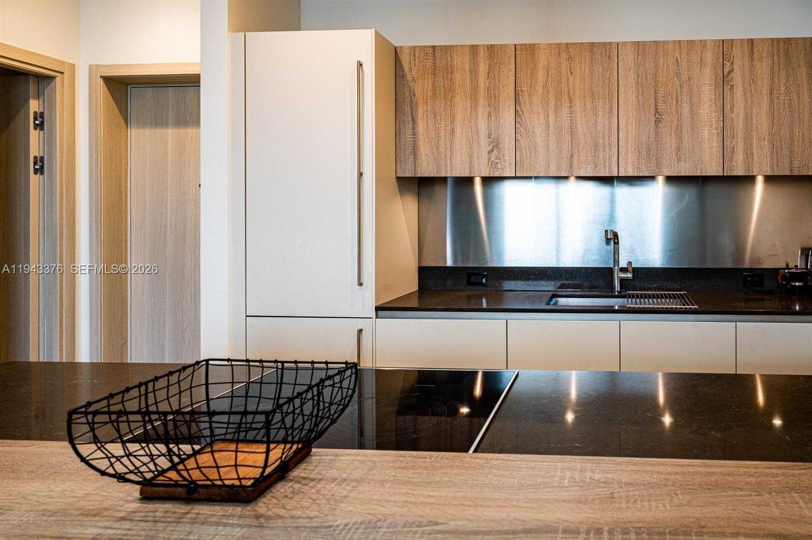 Small Image of 1000 BRICKELL PLZ #1806, Miami Number 15