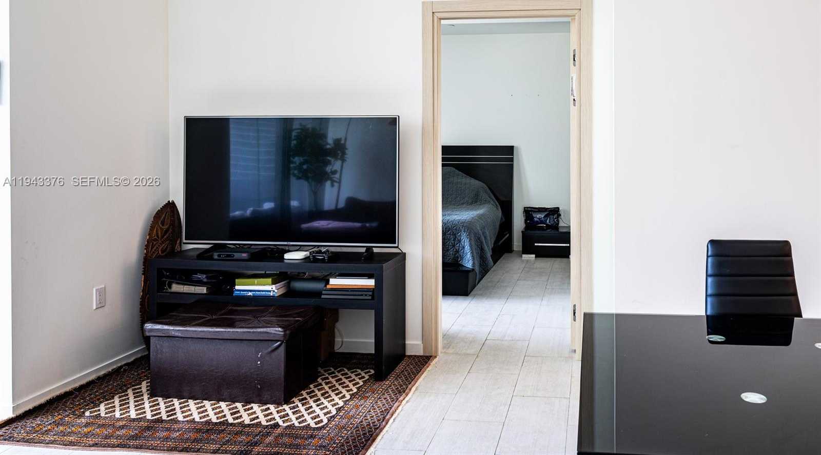 Small Image of 1000 BRICKELL PLZ #1806, Miami Number 18