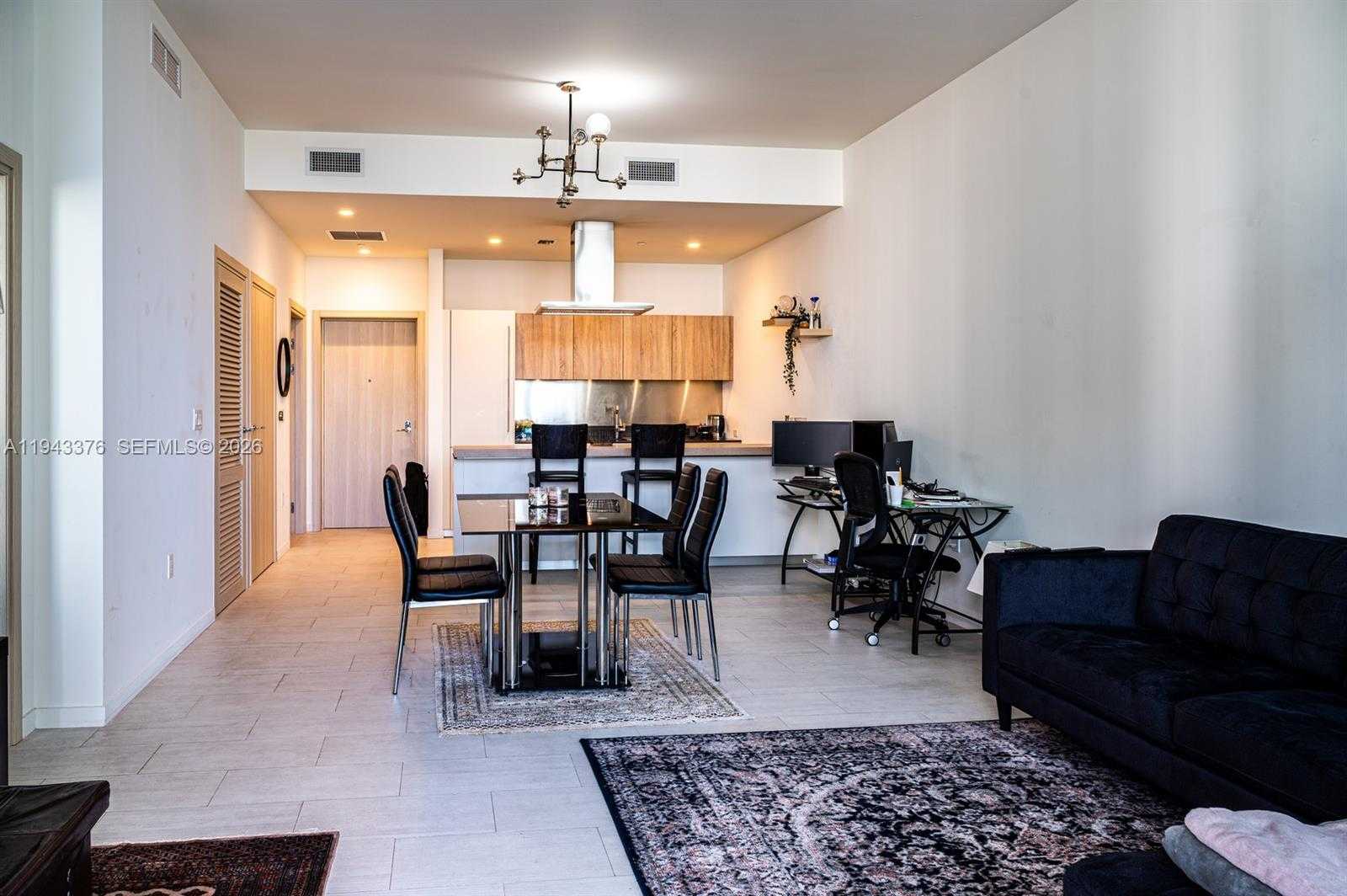 Small Image of 1000 BRICKELL PLZ #1806, Miami Number 19