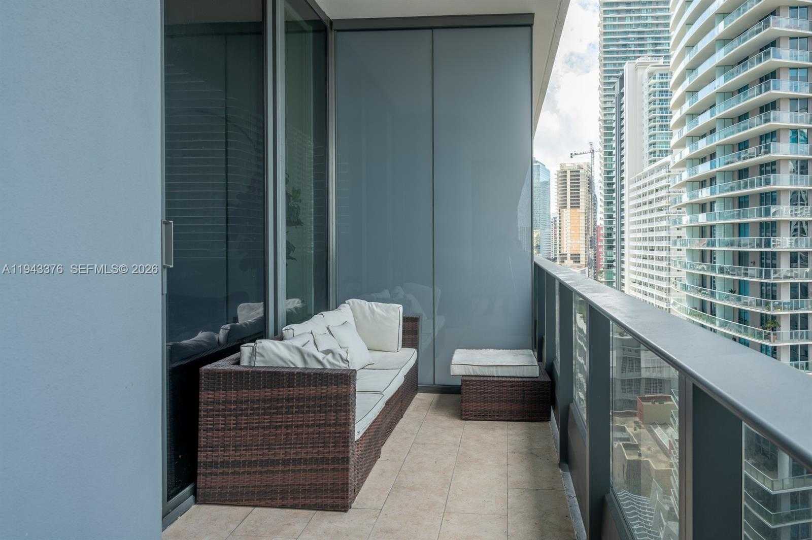 Small Image of 1000 BRICKELL PLZ #1806, Miami Number 22