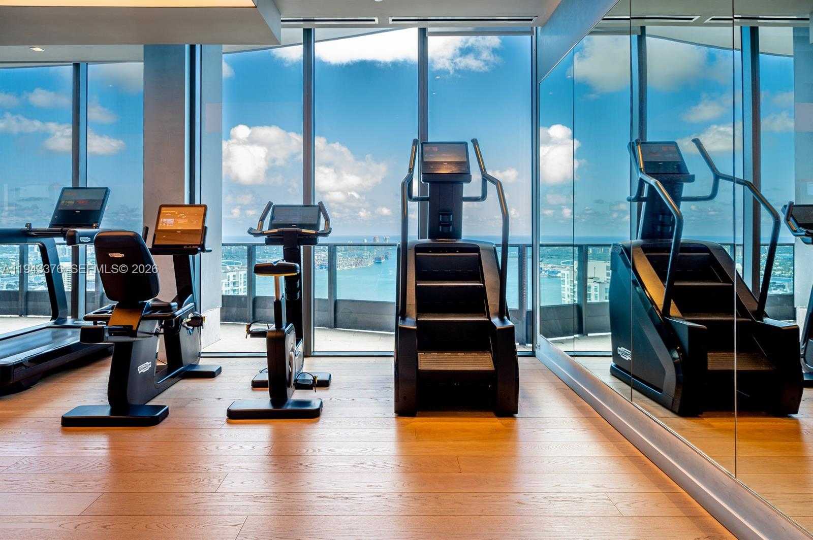 Small Image of 1000 BRICKELL PLZ #1806, Miami Number 34