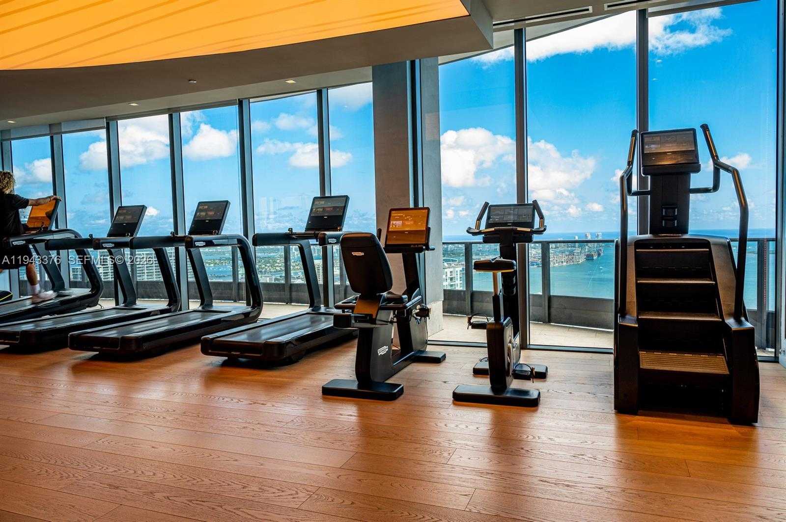 Small Image of 1000 BRICKELL PLZ #1806, Miami Number 35