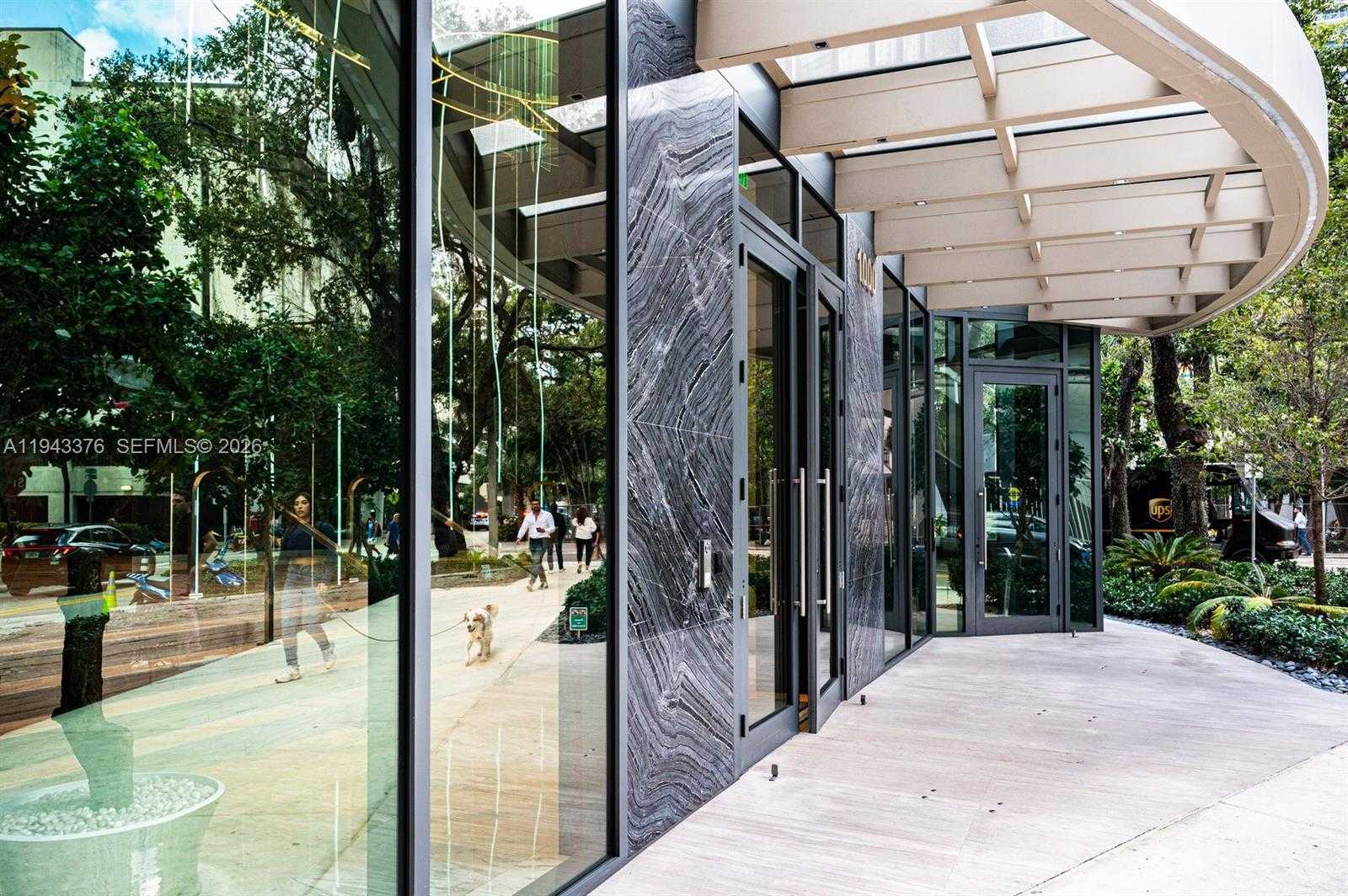 Small Image of 1000 BRICKELL PLZ #1806, Miami Number 5