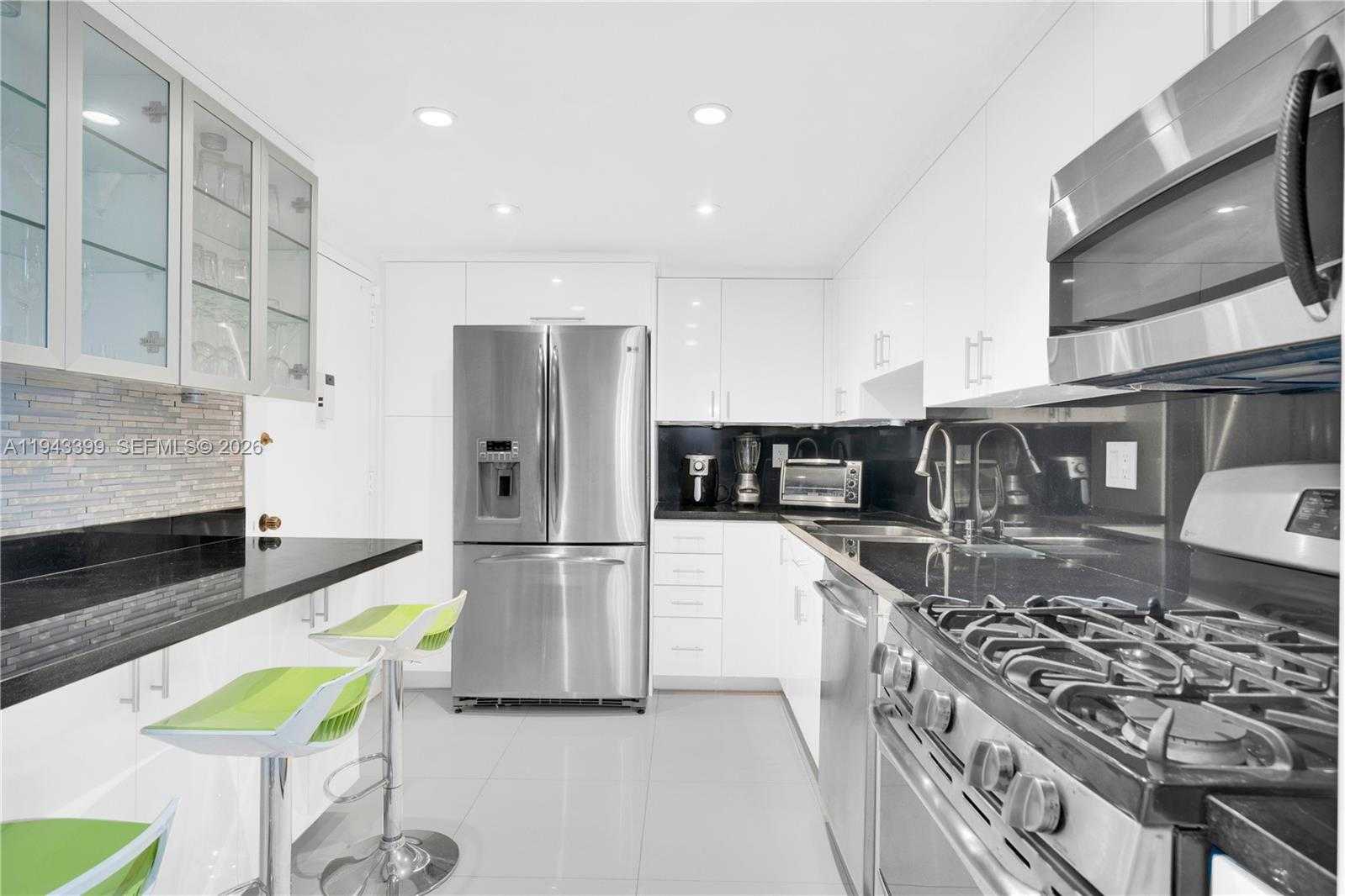 Small Image of 3140 SOUTH OCEAN DR #1211, Hallandale Beach Number 11