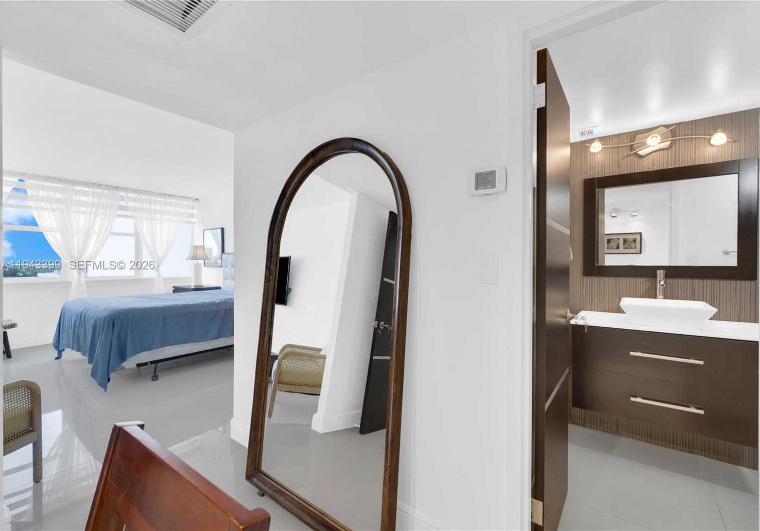 Small Image of 3140 SOUTH OCEAN DR #1211, Hallandale Beach Number 15