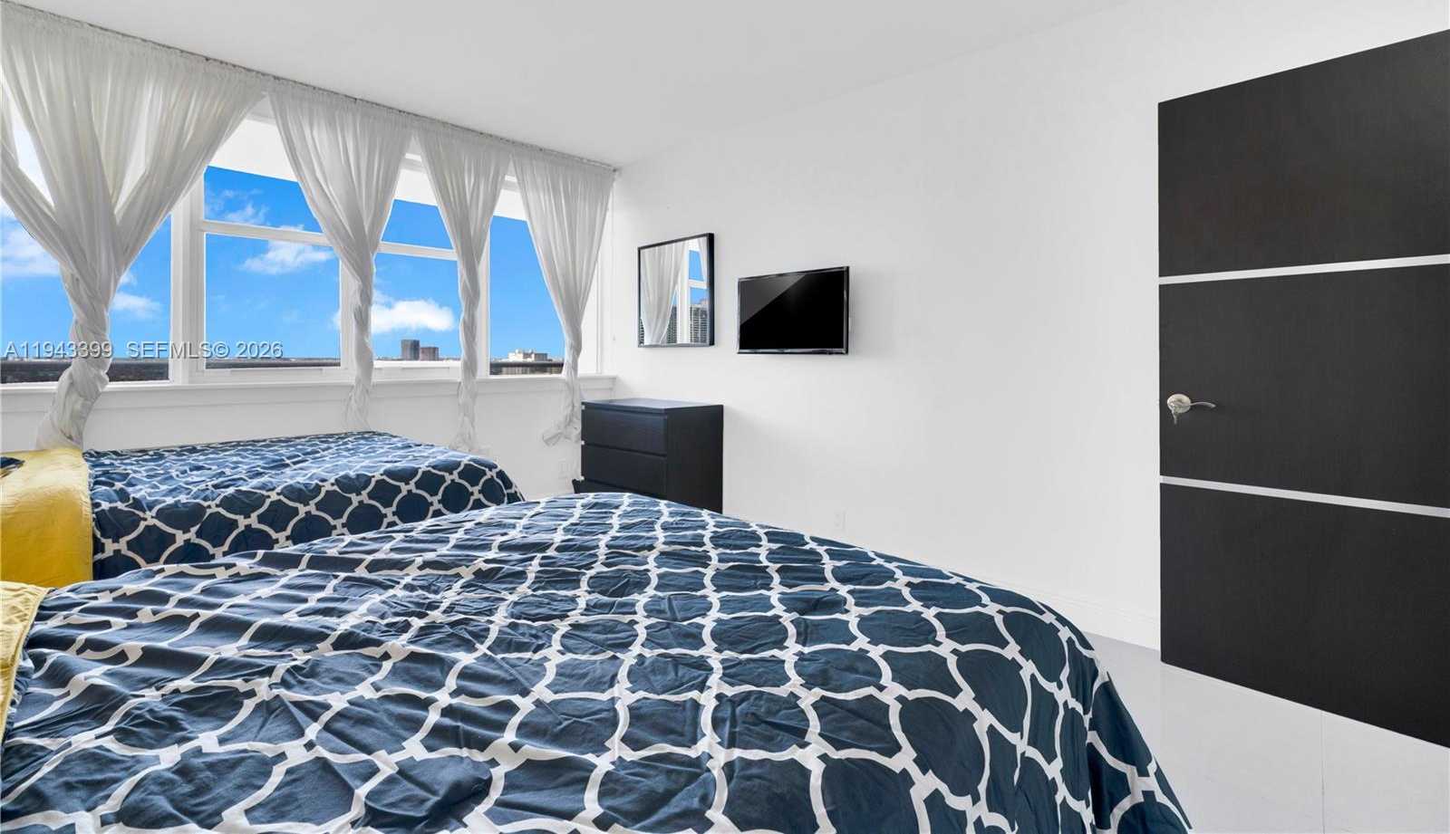 Small Image of 3140 SOUTH OCEAN DR #1211, Hallandale Beach Number 24